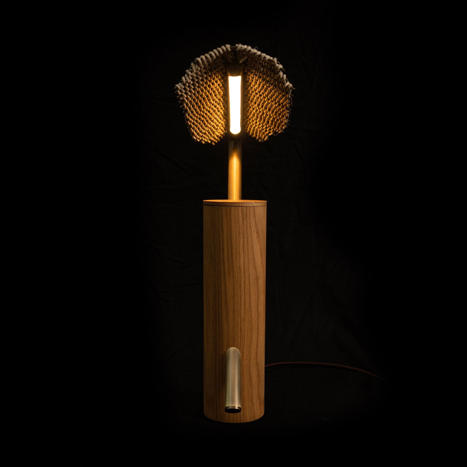 Arkivio_Lukiwe_Table_Lamp_3.jpg