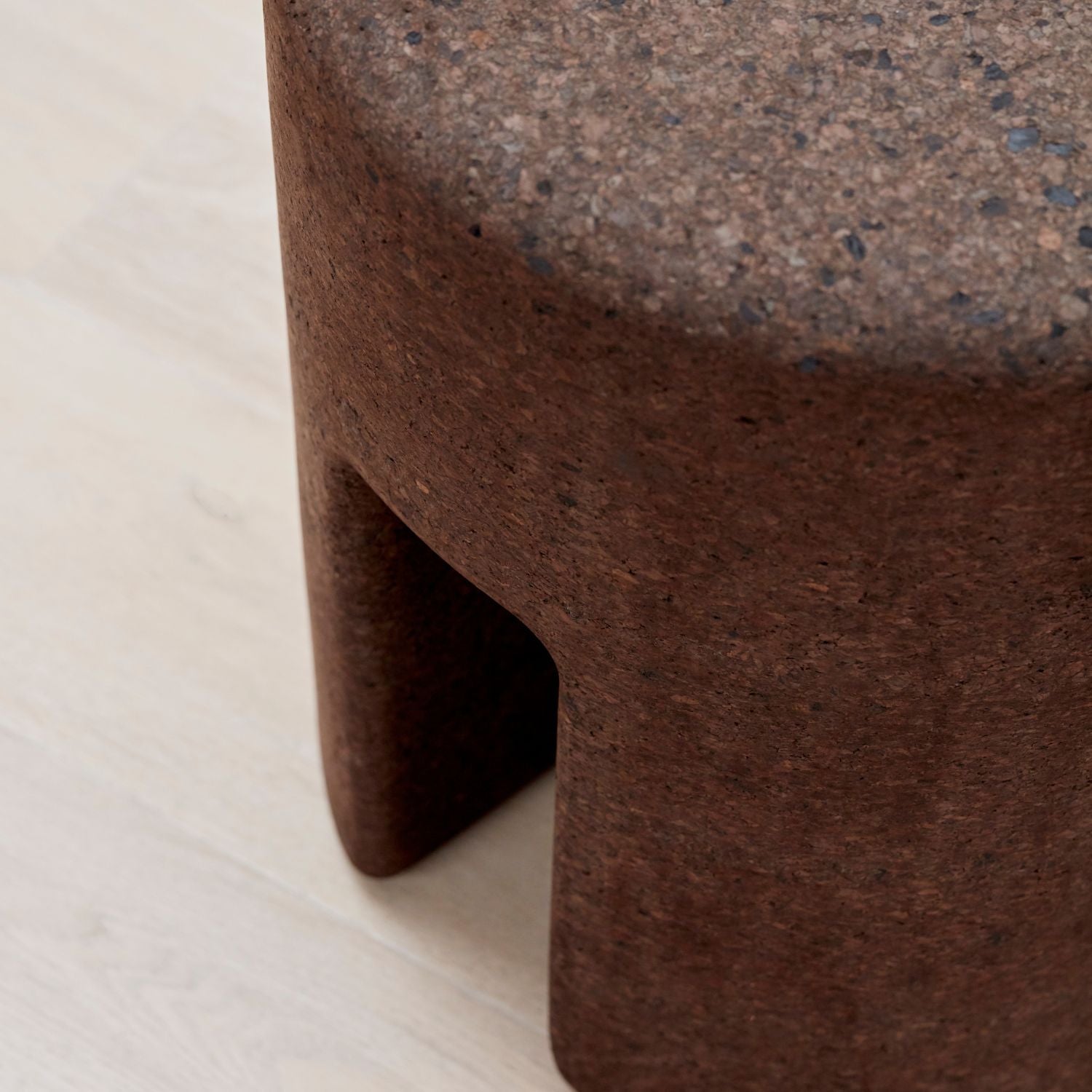 Column_side_table_detail.jpg