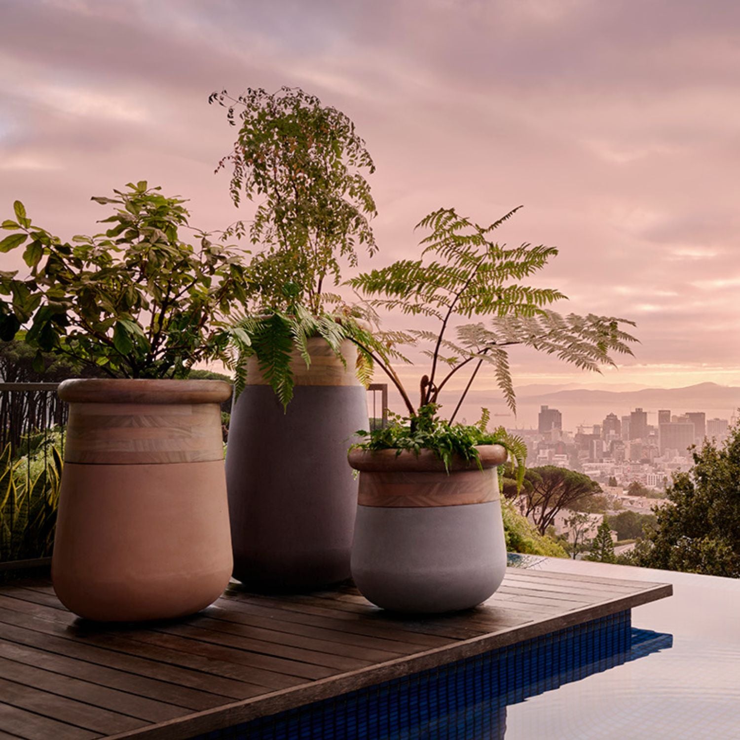 Soma Planter Wood top