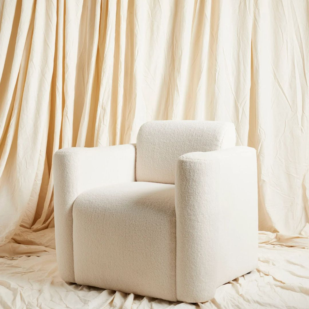 Alberto_Club_chair_side.jpg