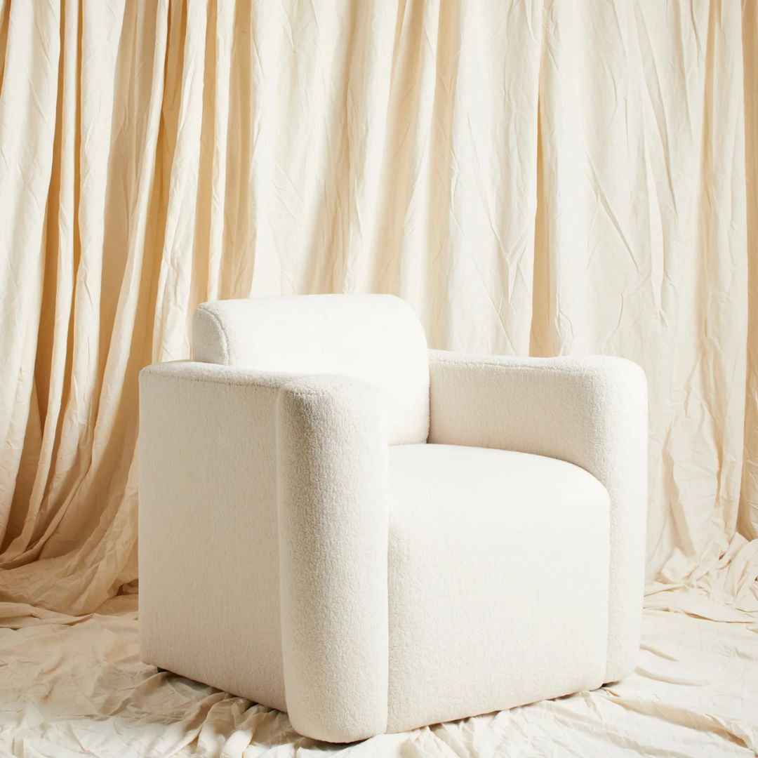 Alberto_Club_chair_side_2.jpg