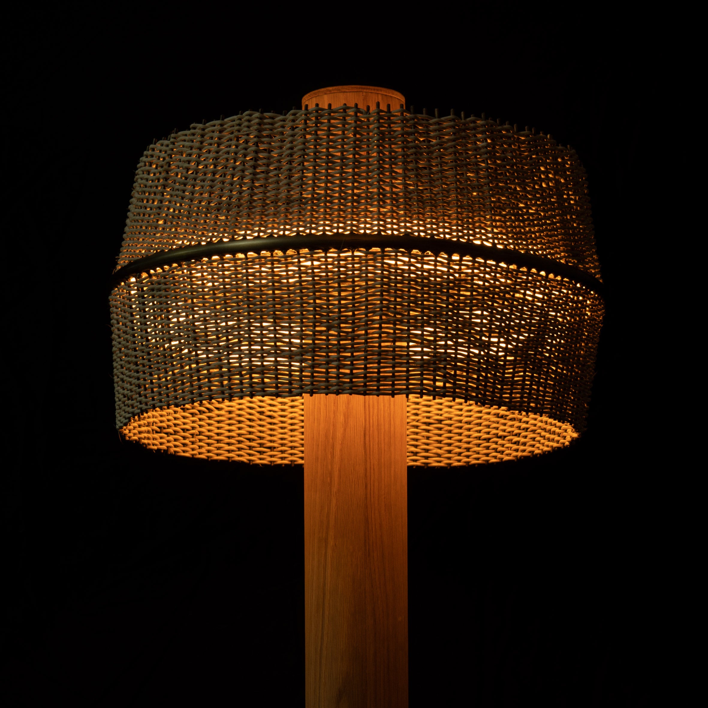 Arkivio_Lukiwe_Senga_Standing_Lamp_1.jpg