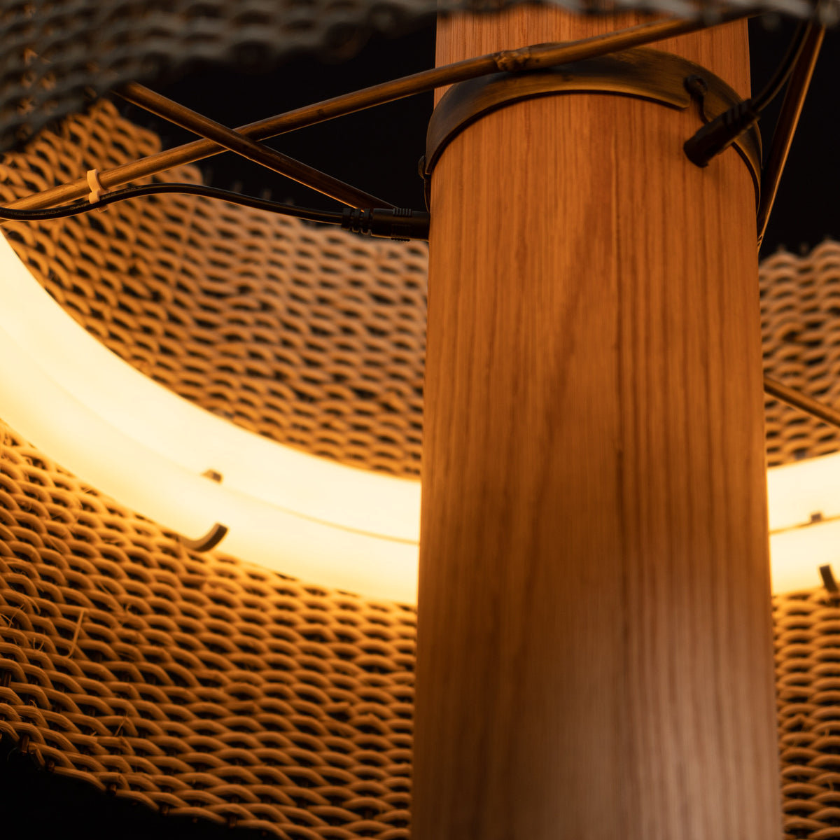 Arkivio_Lukiwe_Senga_Standing_Lamp_6.jpg