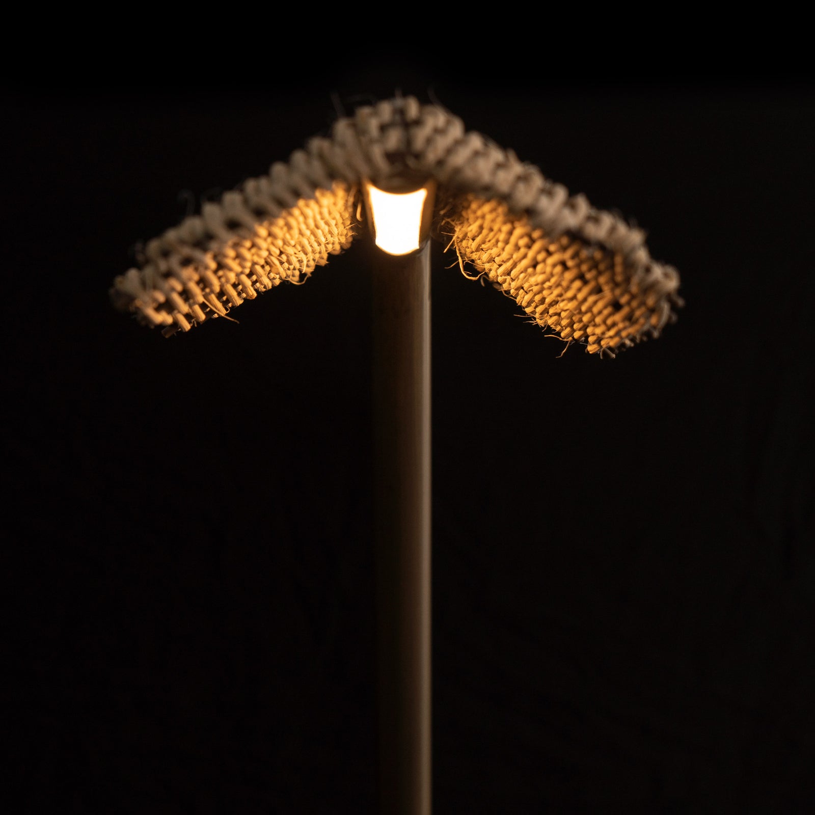 Arkivio_Lukiwe_Standing_Lamp_2.jpg