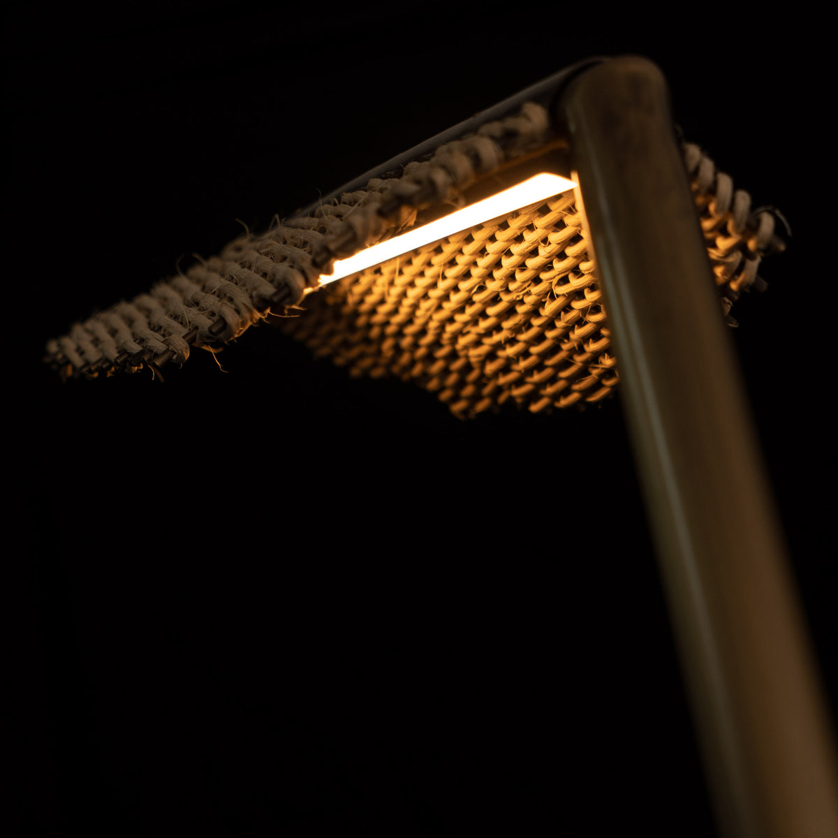 Arkivio_Lukiwe_Standing_Lamp_3.jpg