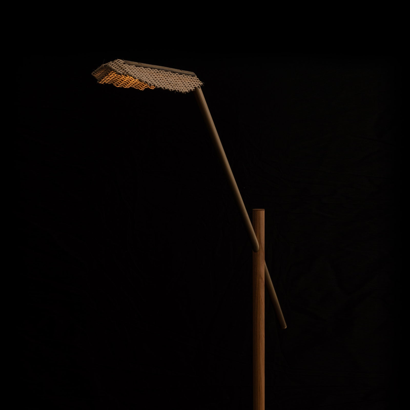 Arkivio_Lukiwe_Standing_Lamp_6.jpg