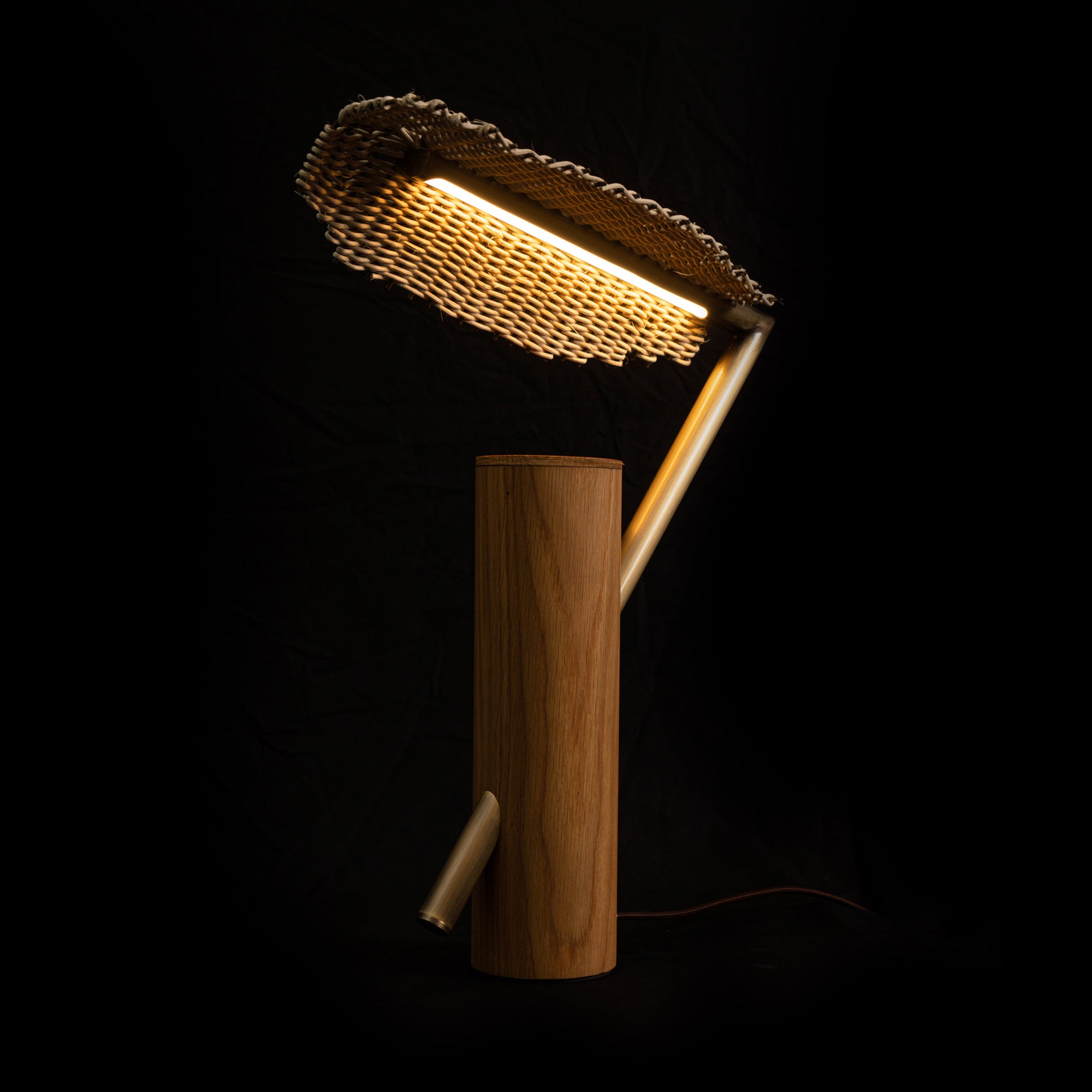 Arkivio_Lukiwe_Table_Lamp_1.jpg