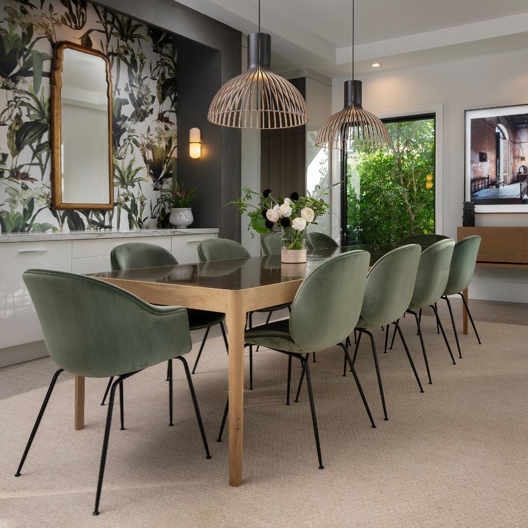 Brasstopdiningtableinsitu_08d4d2bd-e3bf-4df4-bb67-6b54e2a9729f.jpg