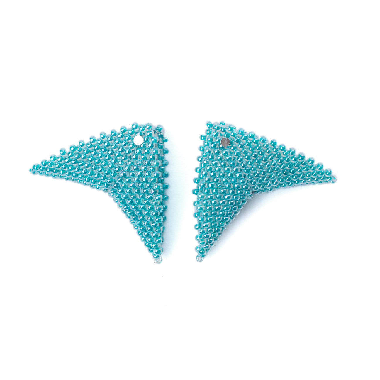 Cyan_a23c3b9e-4111-44b3-a2fb-de4ad6c24f20.jpg