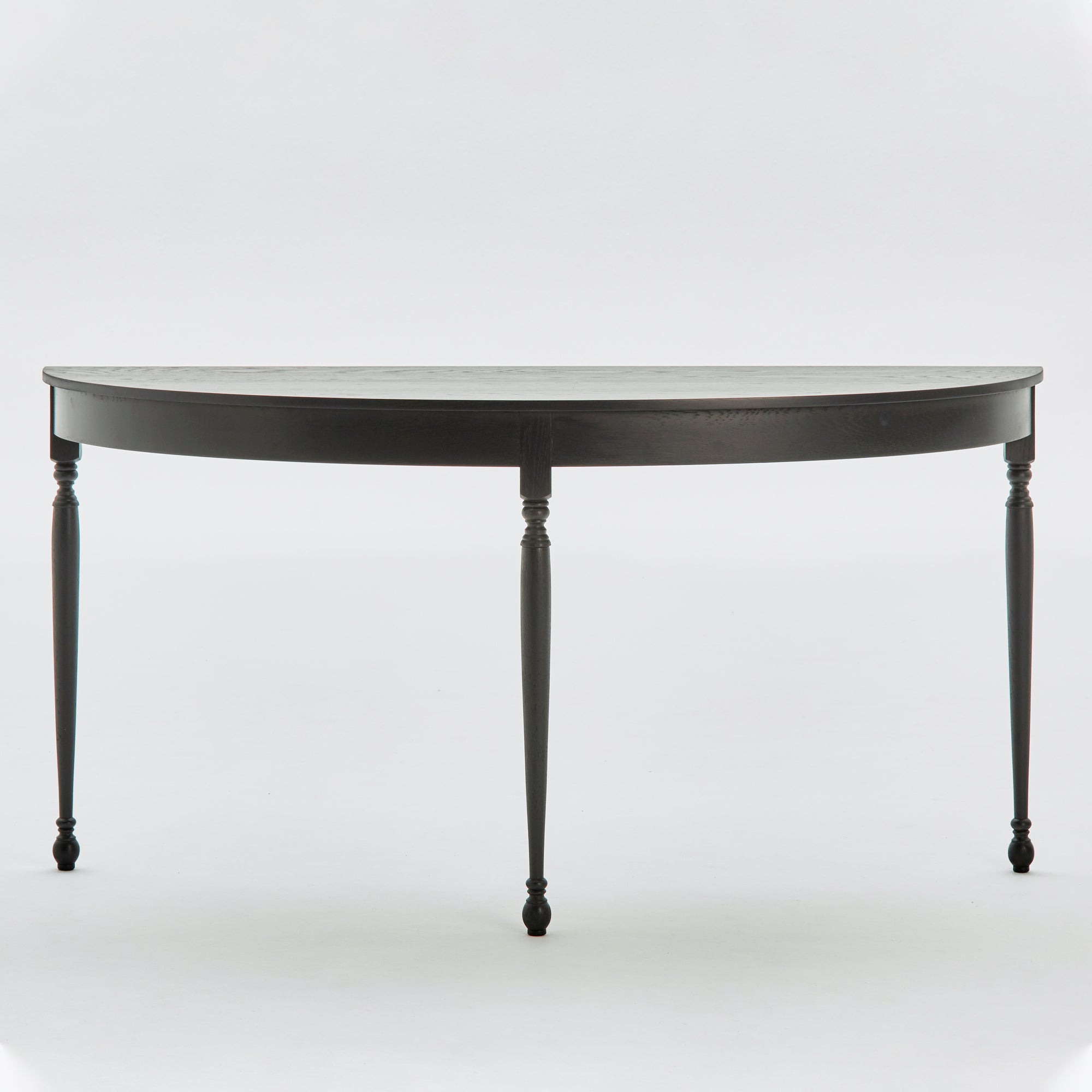 Halfmoon_table.jpg
