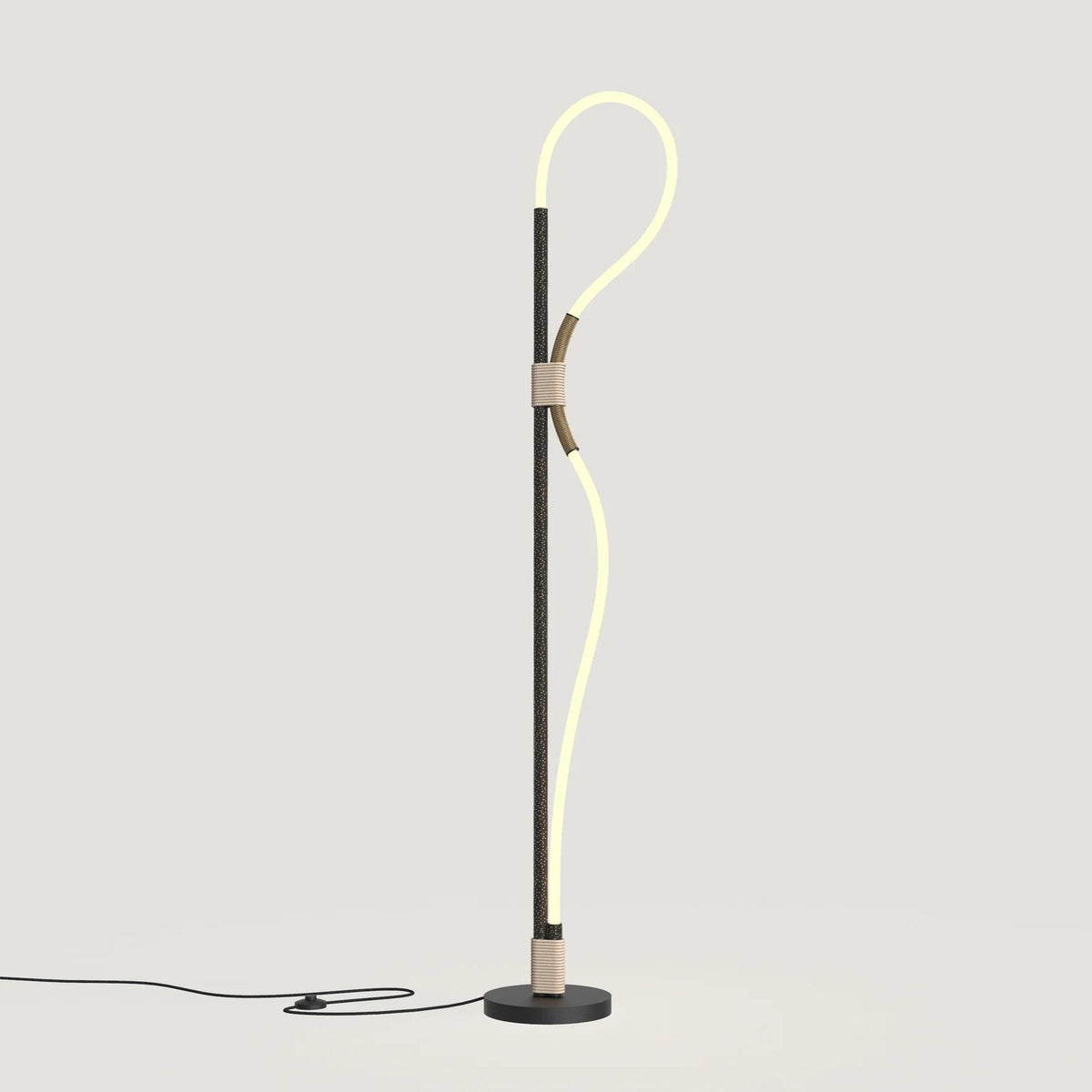 IsiboStandingLEDLightMatteBlackBeigeRope_Beads_9a417bfe_6fd5_4a8c_a8a8_a044467bf83d.jpeg