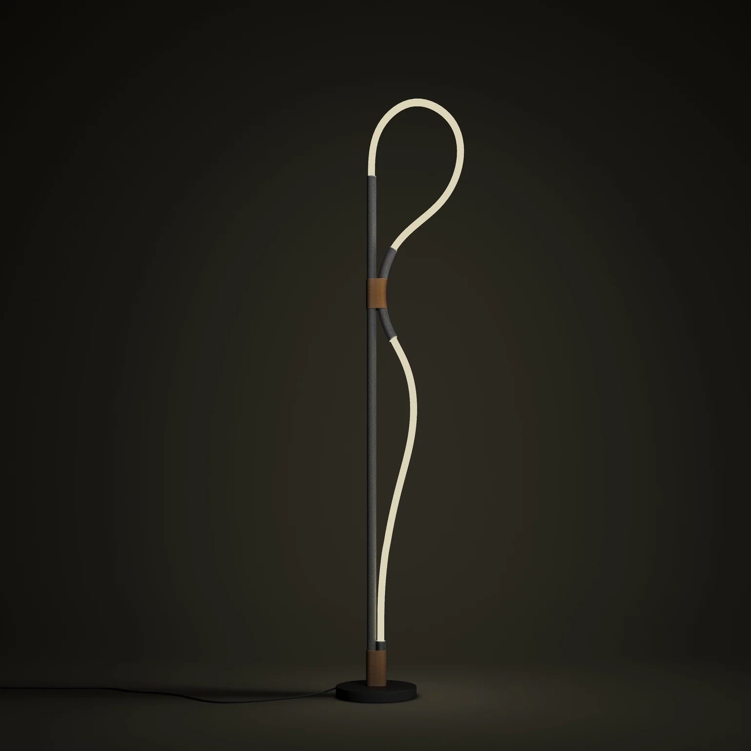 Isibo_standing___Matte_Grey_Natural_Leather_1.jpeg