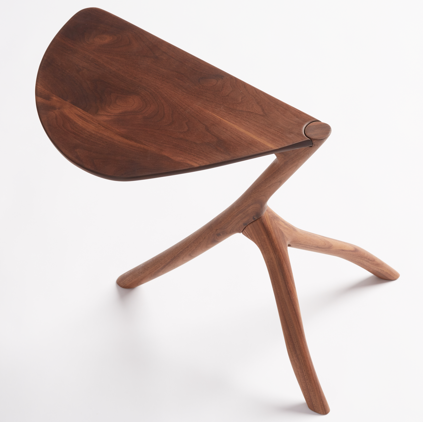 MEYER_20VON_20WIELLLIGH_20PRAYING_20MANTIS_20SIDE_20TABLE_20OAK_20_fed6c402-dc85-4a20-8082-d0b725f7399e.png