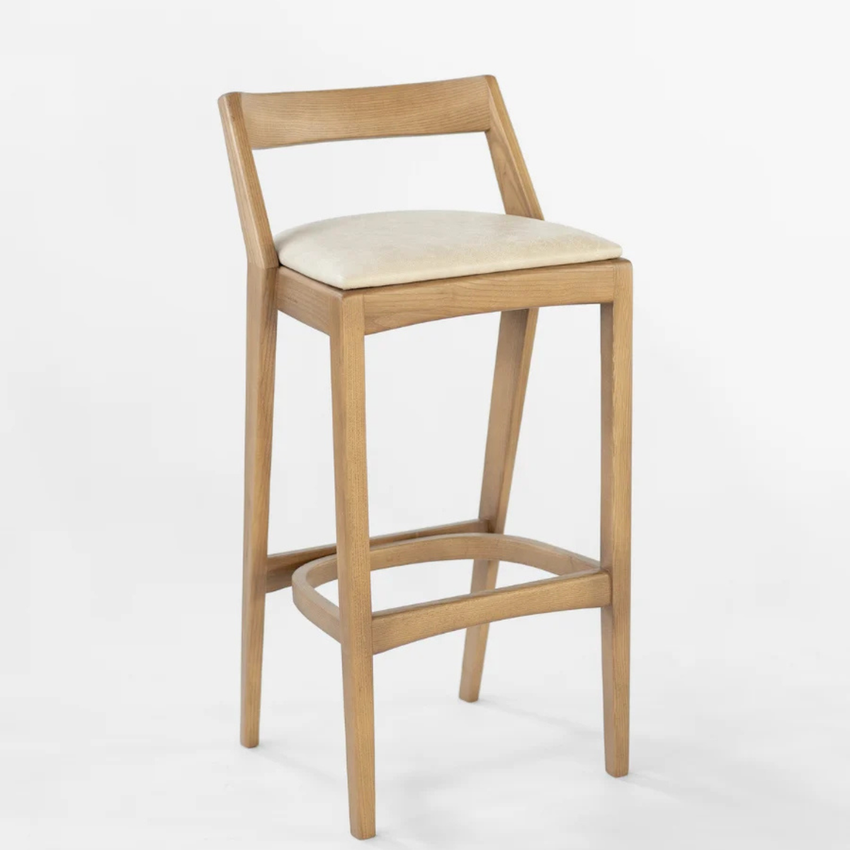 Makuti_stool__3.png