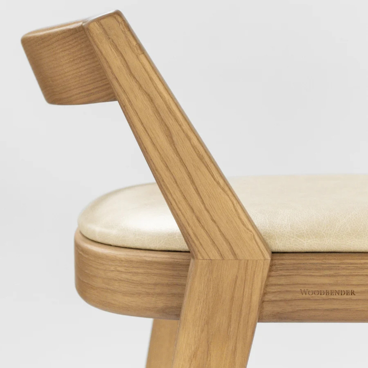 Makuti_stool_detail.png