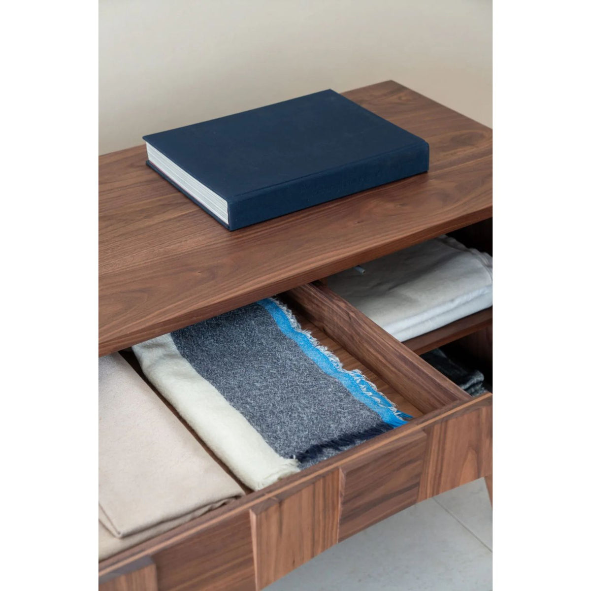 Manu_server_walnut_drawers.jpg