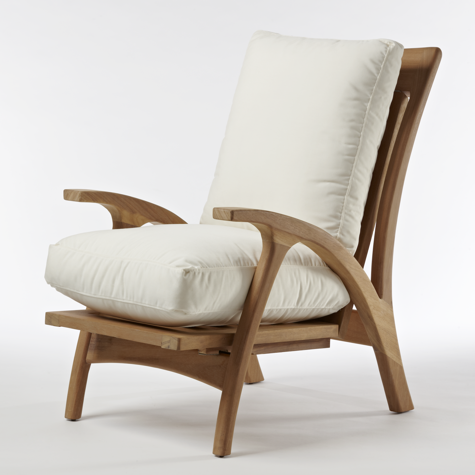 Meyer_20Von_20Wiellligh_20Umthi_20lounger_27575fba-bac3-4376-9f37-76310bf128d7.png