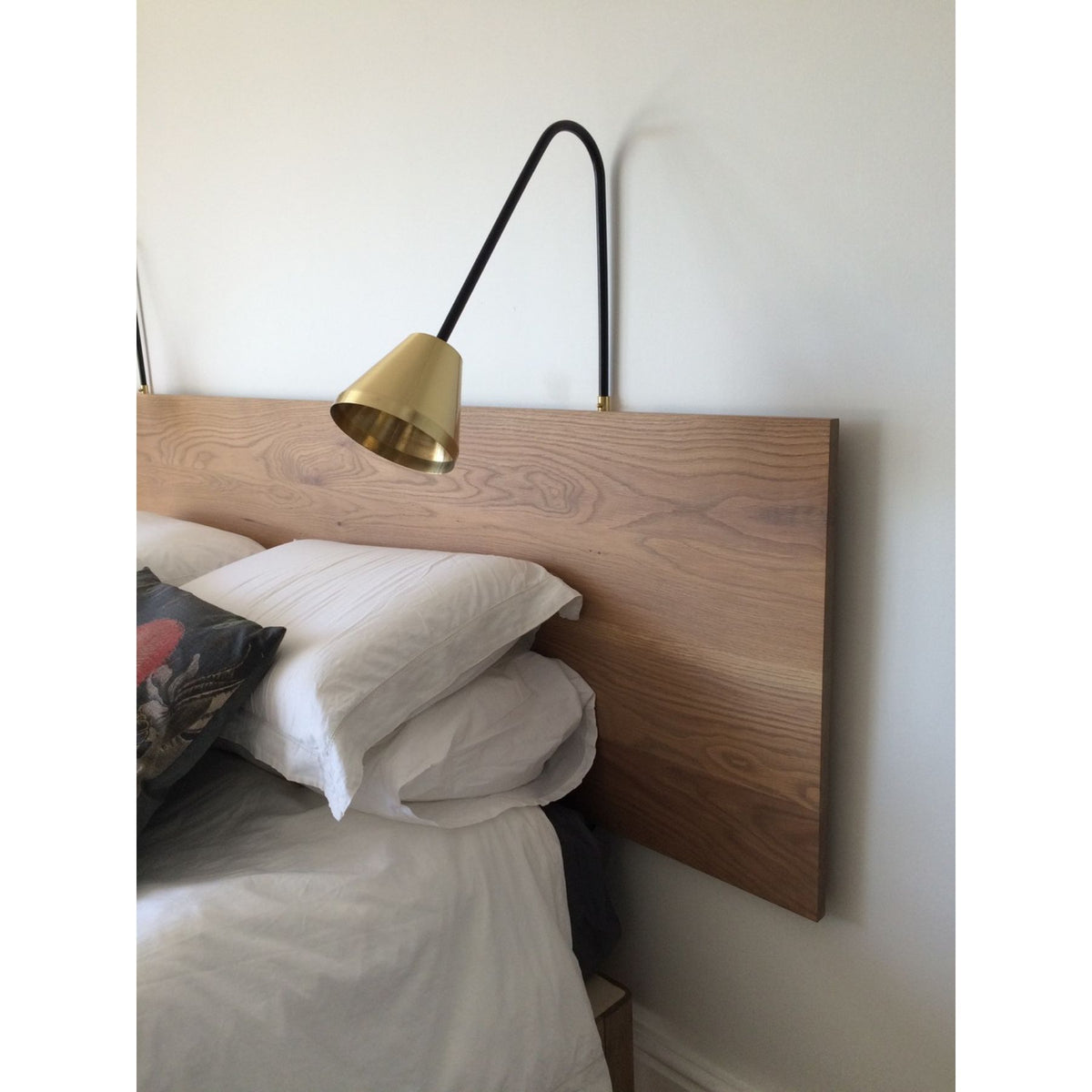Minimalist_headboard.jpg