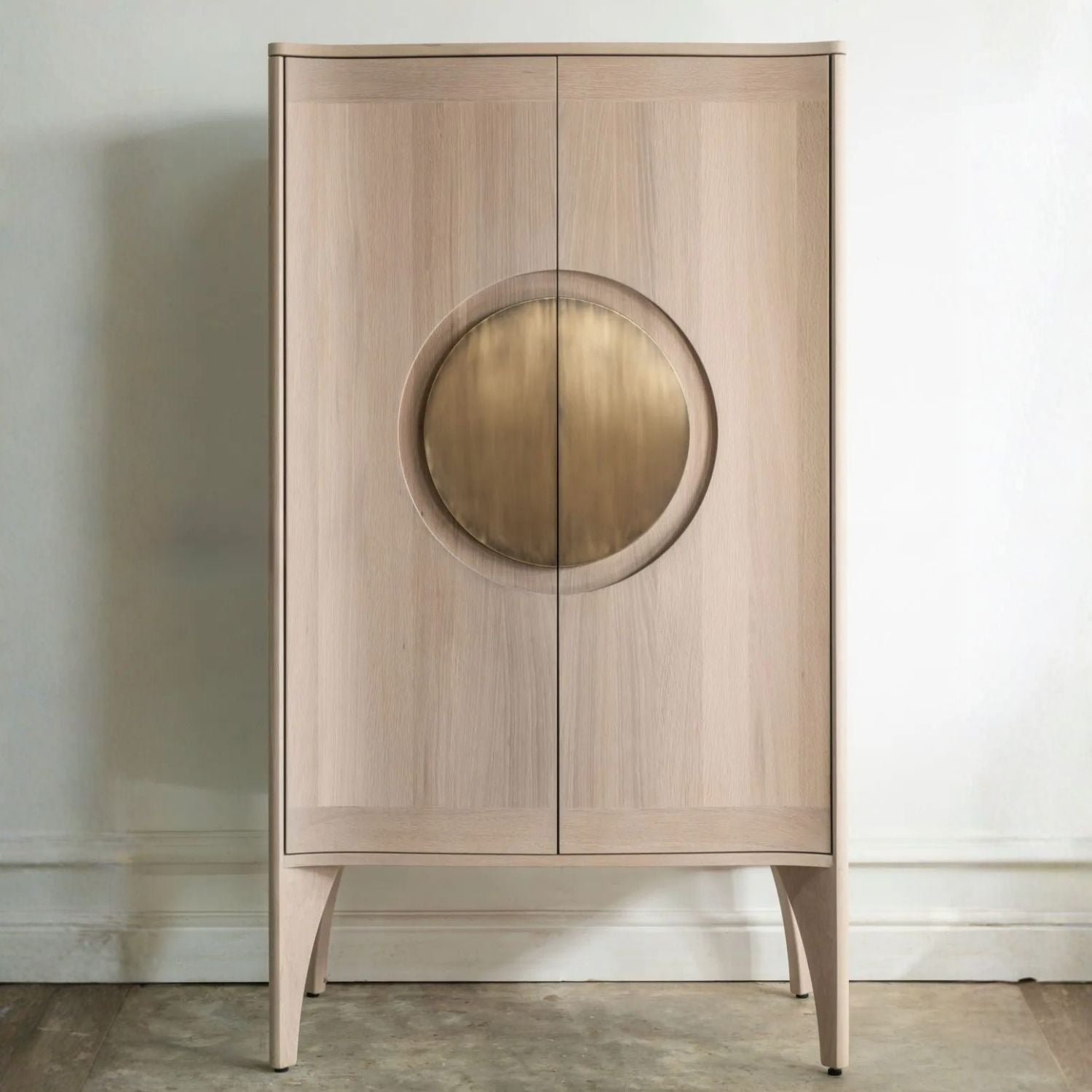 Noah_drinks_cabinet.jpg