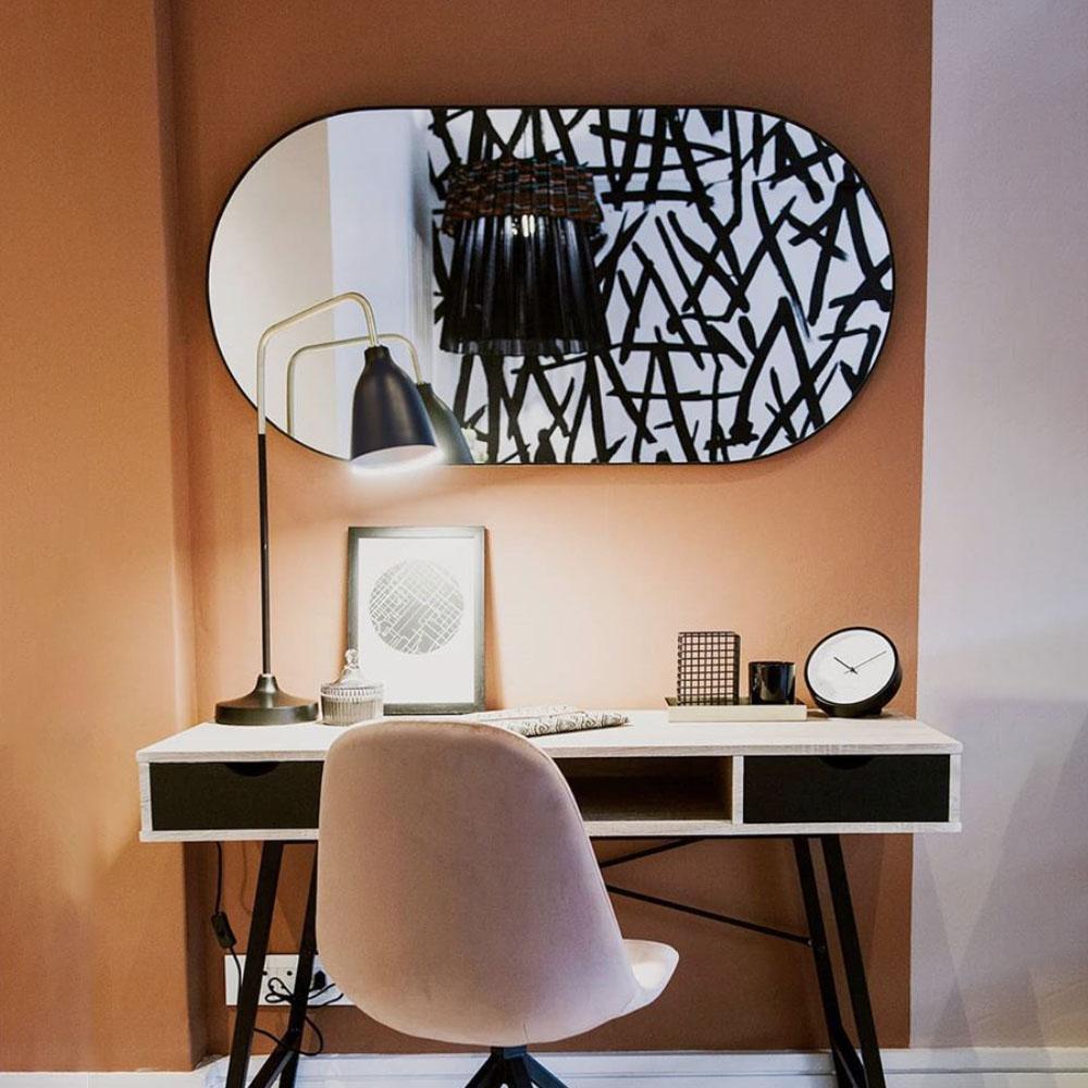 PillBlkVanityLandscape_193f4294-c8ba-4b7e-8e09-58b6d573283d.jpg