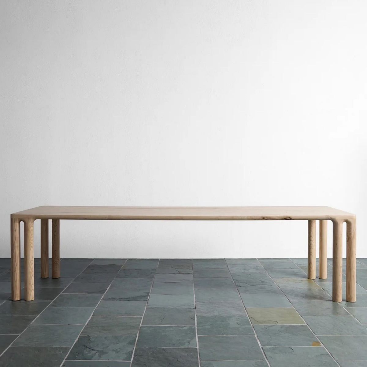 Riet_dining_table.jpg