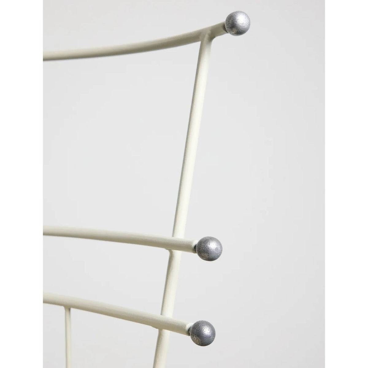 Sun_Singer_Chair_Beaten_aluminium_detail.jpg