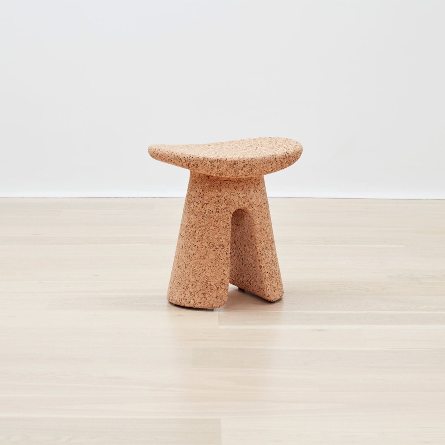 Tonga_chair_small_light.jpg