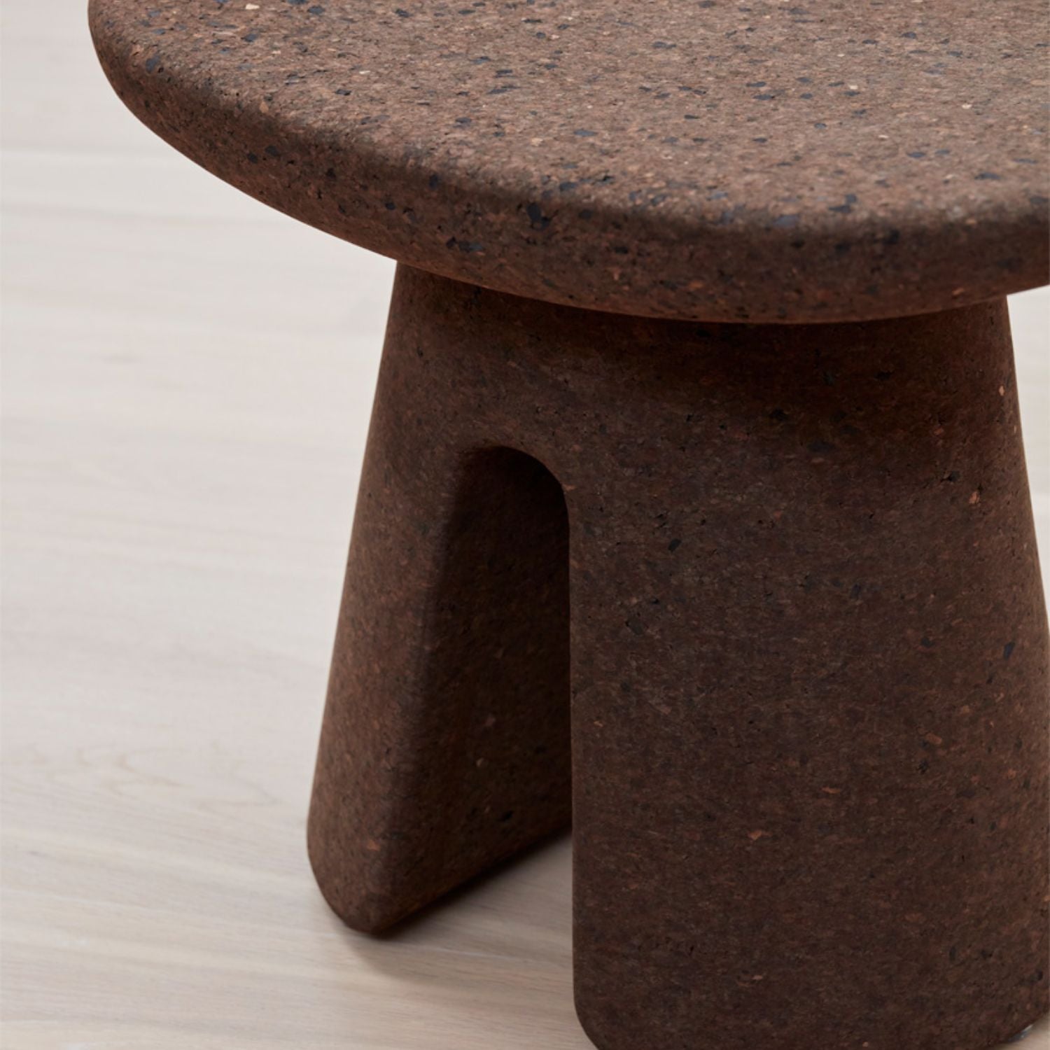 Tonga_chairs_large_dark_detail.jpg