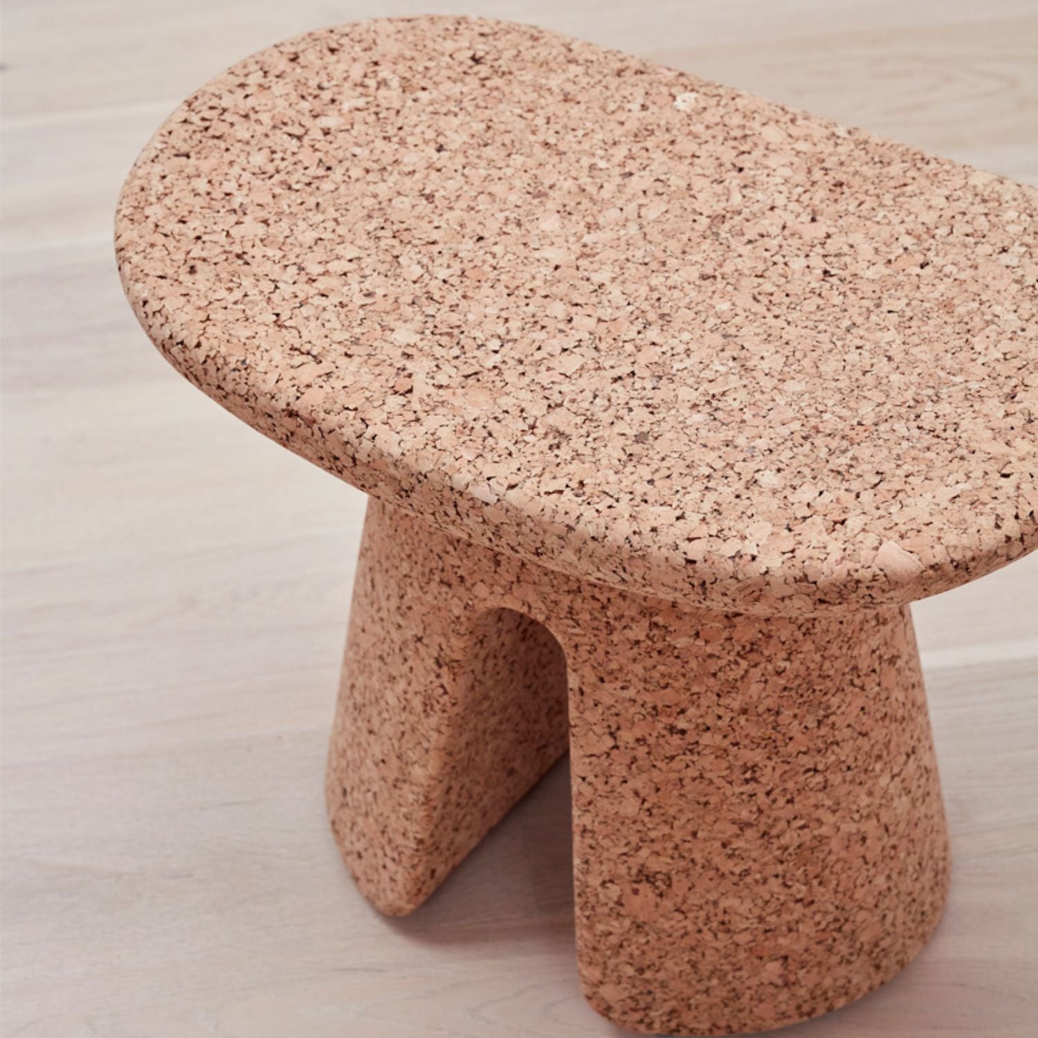 Tonga_chairs_large_light_detail.jpg