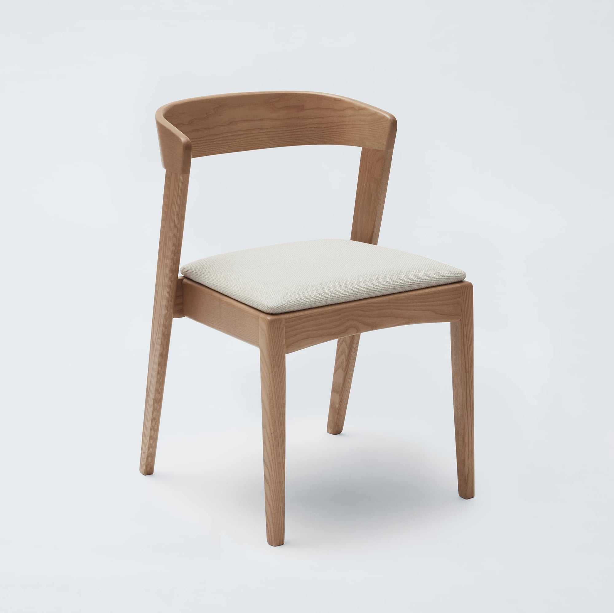 Vuti-Chair-_-Resized.jpg
