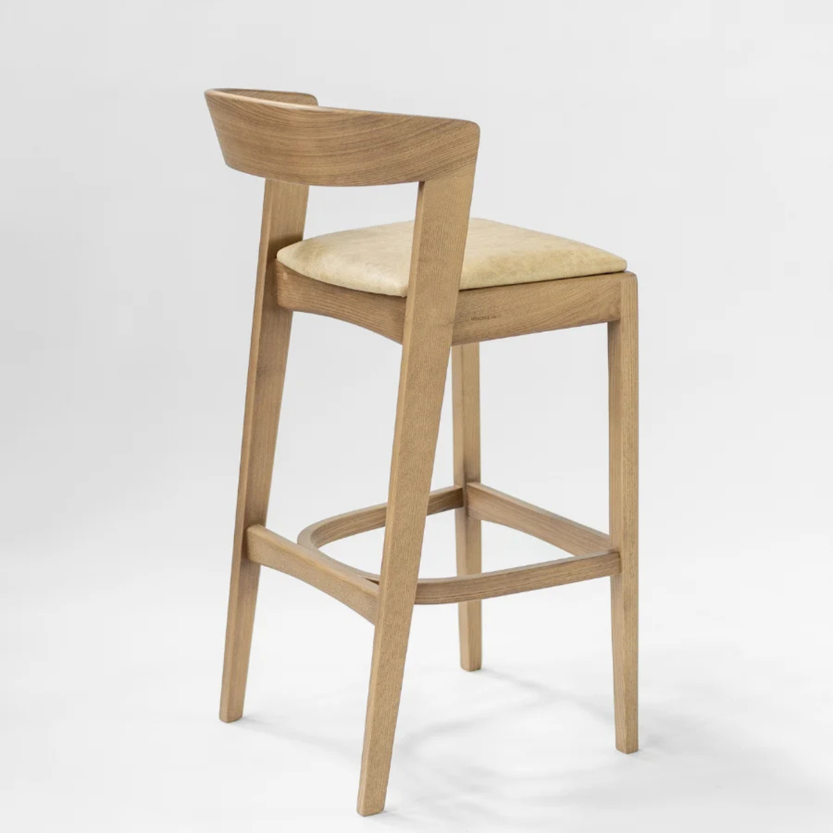 Vuti_Stool_2.png
