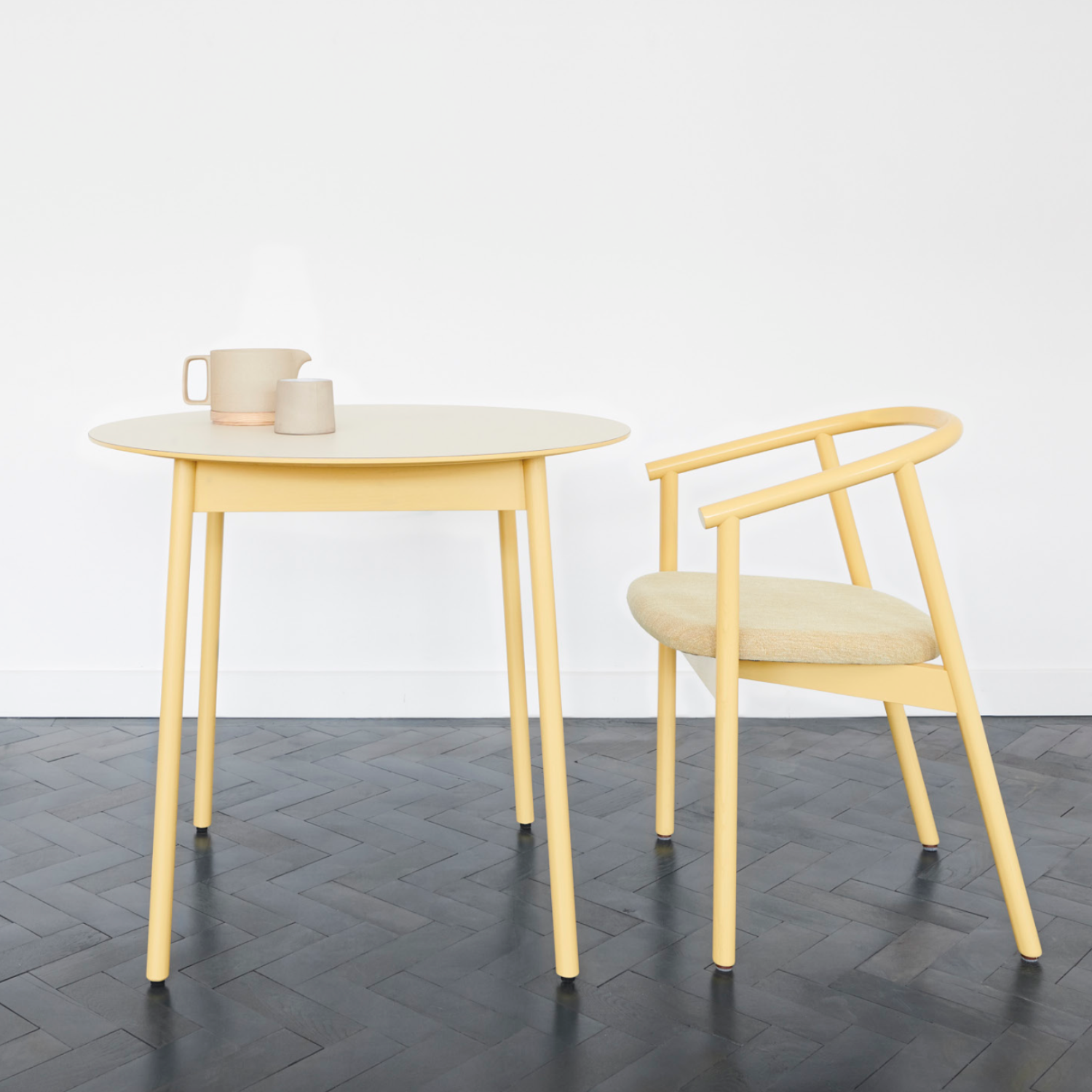 cafe_table_custom_yellow.png