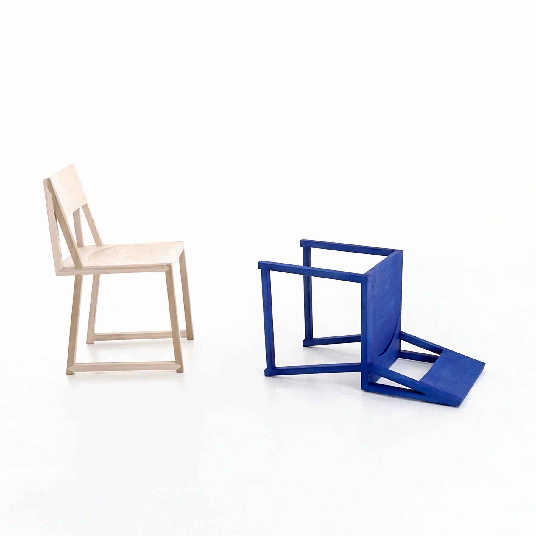 dokter-and-misses-seating-blue-chair-001.jpg