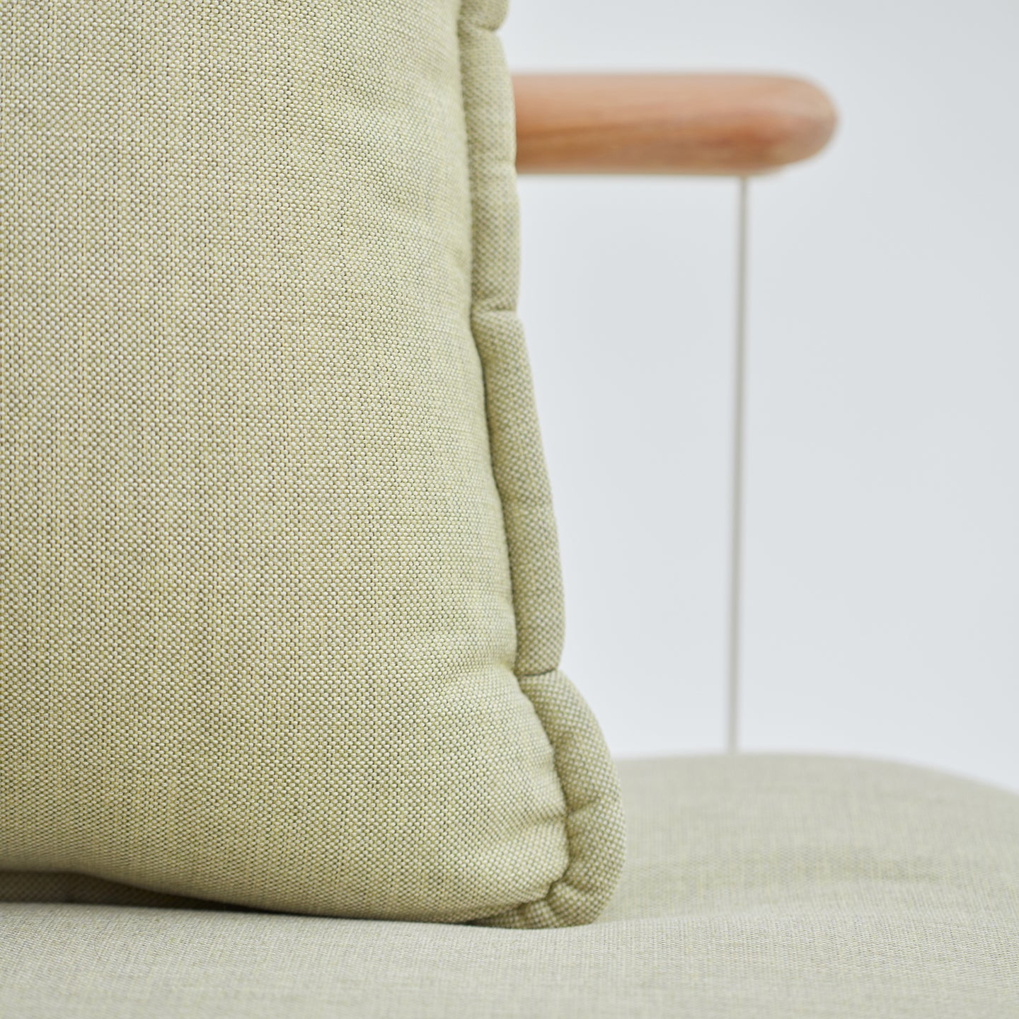 Swartberg Sofa 2 seater with table