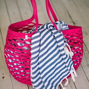 BagPinkphotobytheCottonCompany3_1512x_d4709165-3c32-4f0f-a964-be93be9c0e04.jpg