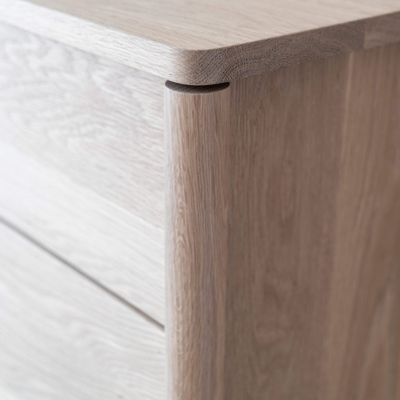 Francserverdetail2.jpg
