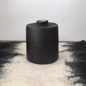 Inkpot vase black.jpg