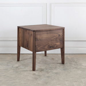 Ivor_20Pedestal_a4eb5fef-41aa-498b-b409-e9c4c0843598.png