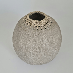 Large_20Pebble_20Pot_20Ivory_20crochet.png
