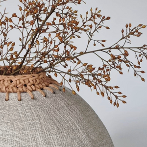 PebblePotLargeDetail_3069a63d-bc83-4811-9abb-e4e4c43b5190.png