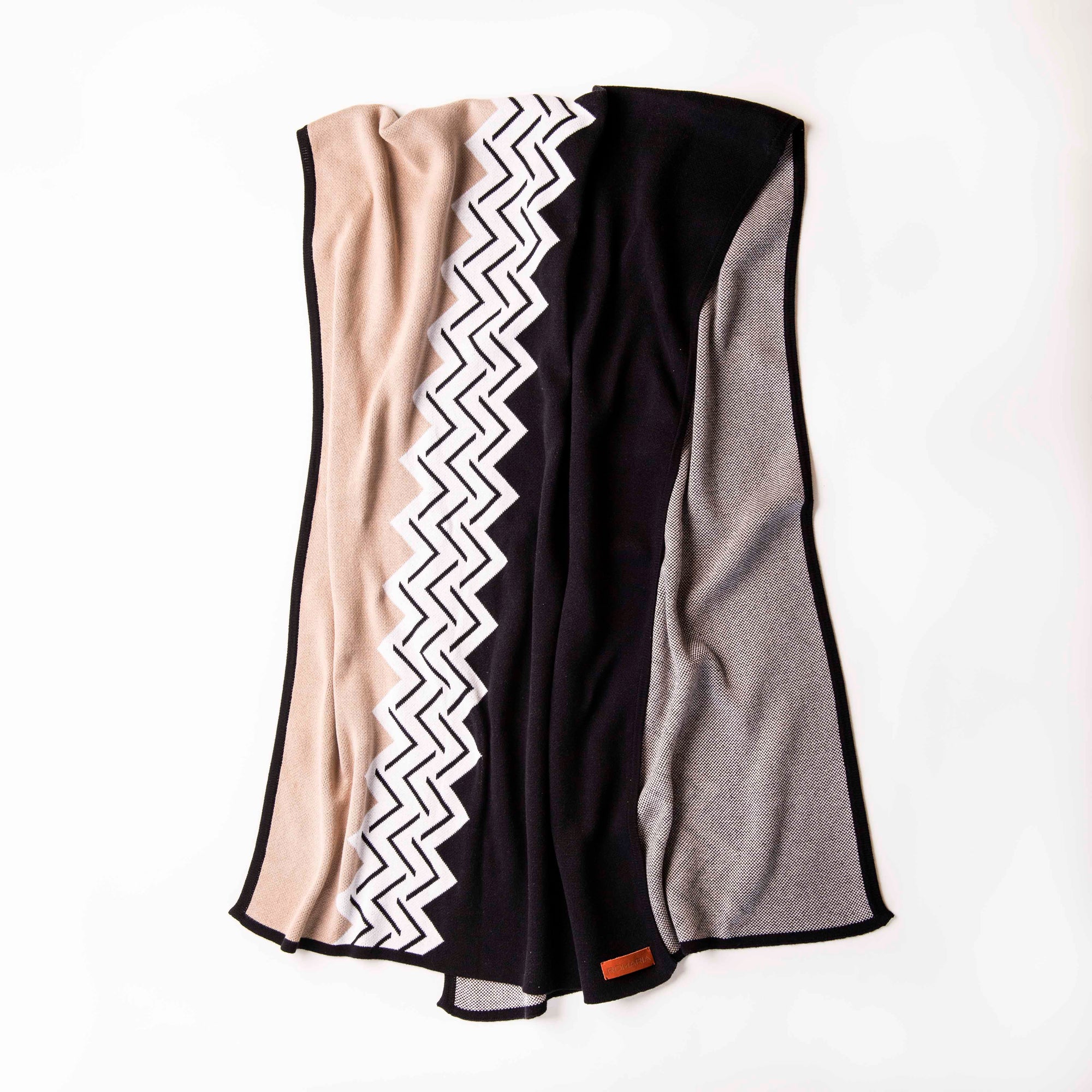ROMARIA%20WRAP%2002.jpg