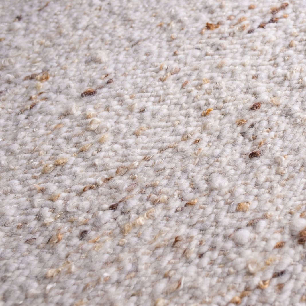 Riverweave_KarakulwoolandMohair_WhiteandNaturalLox_5810da40-2970-4e32-a20f-058619aac0e2.jpg