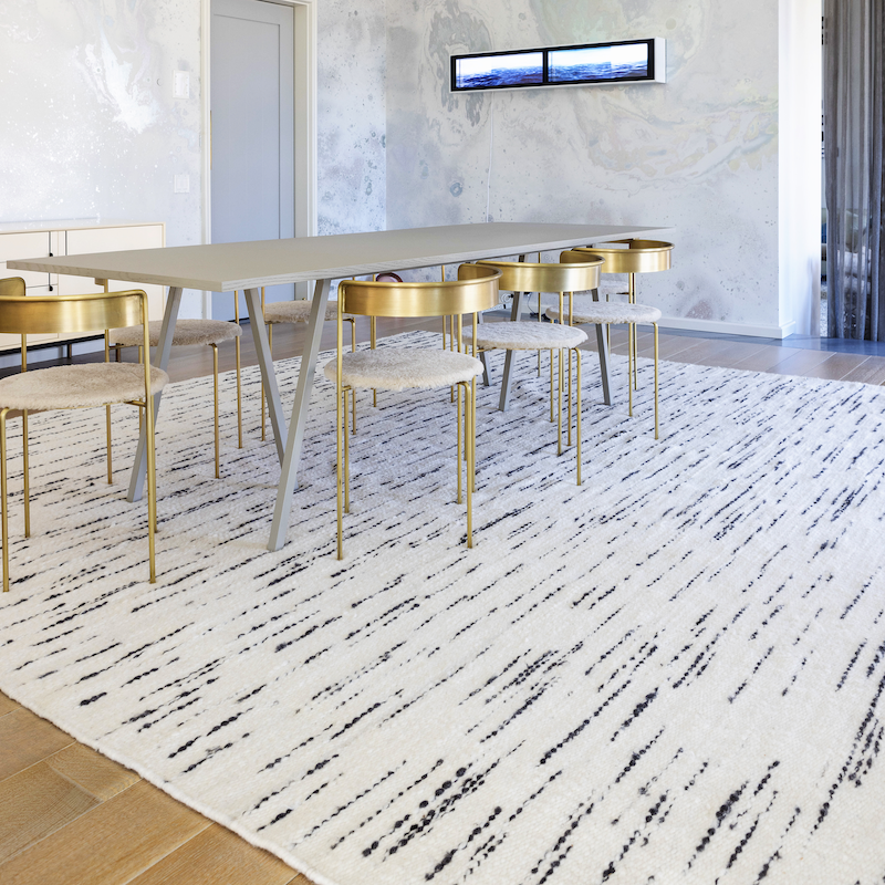 Woolen_20Rug_20-_20Speyer_20Weave_20In_20Natural_20White_20With_20Charcoal_20Inlaid_20Streaks.png