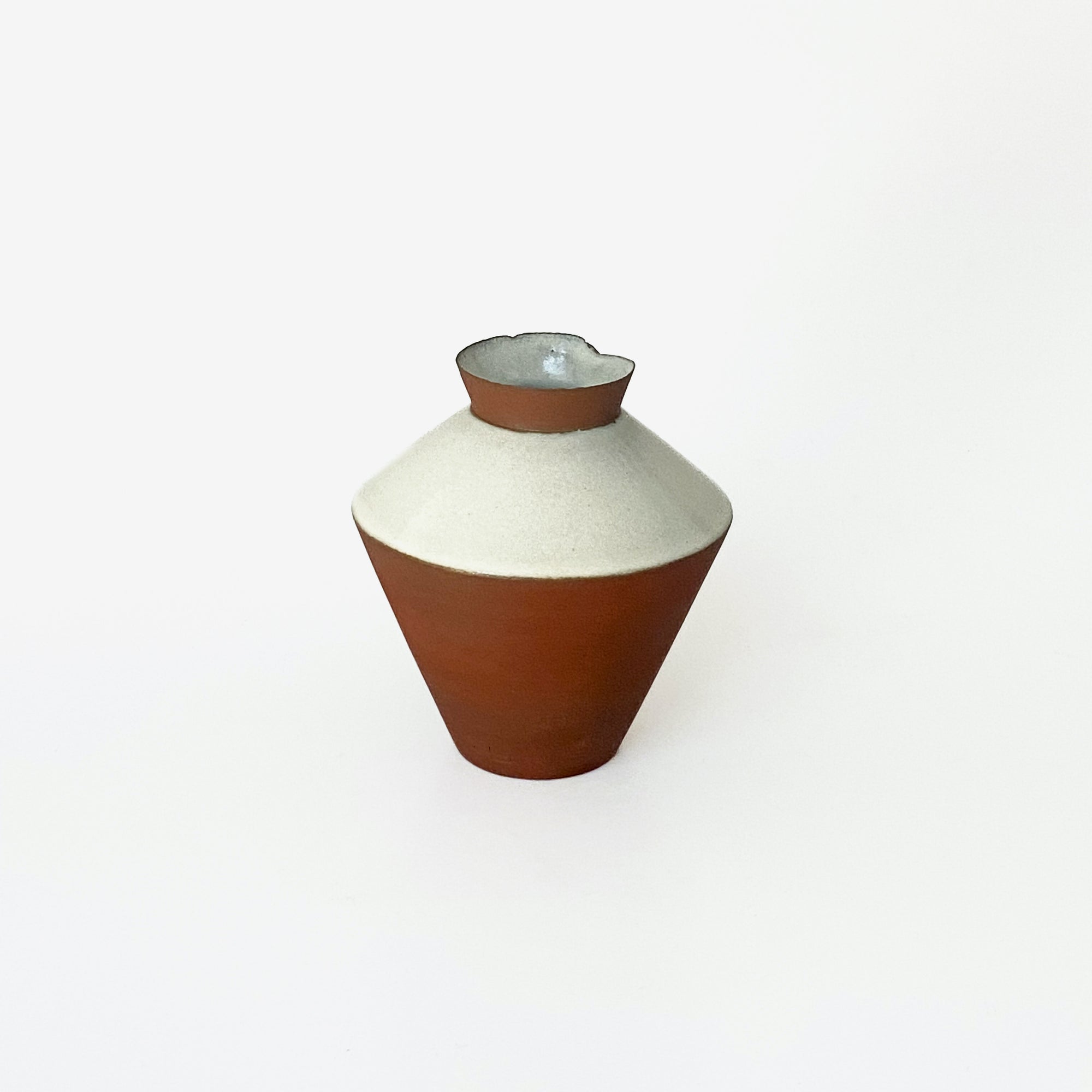 Flake Rim Vase Z5