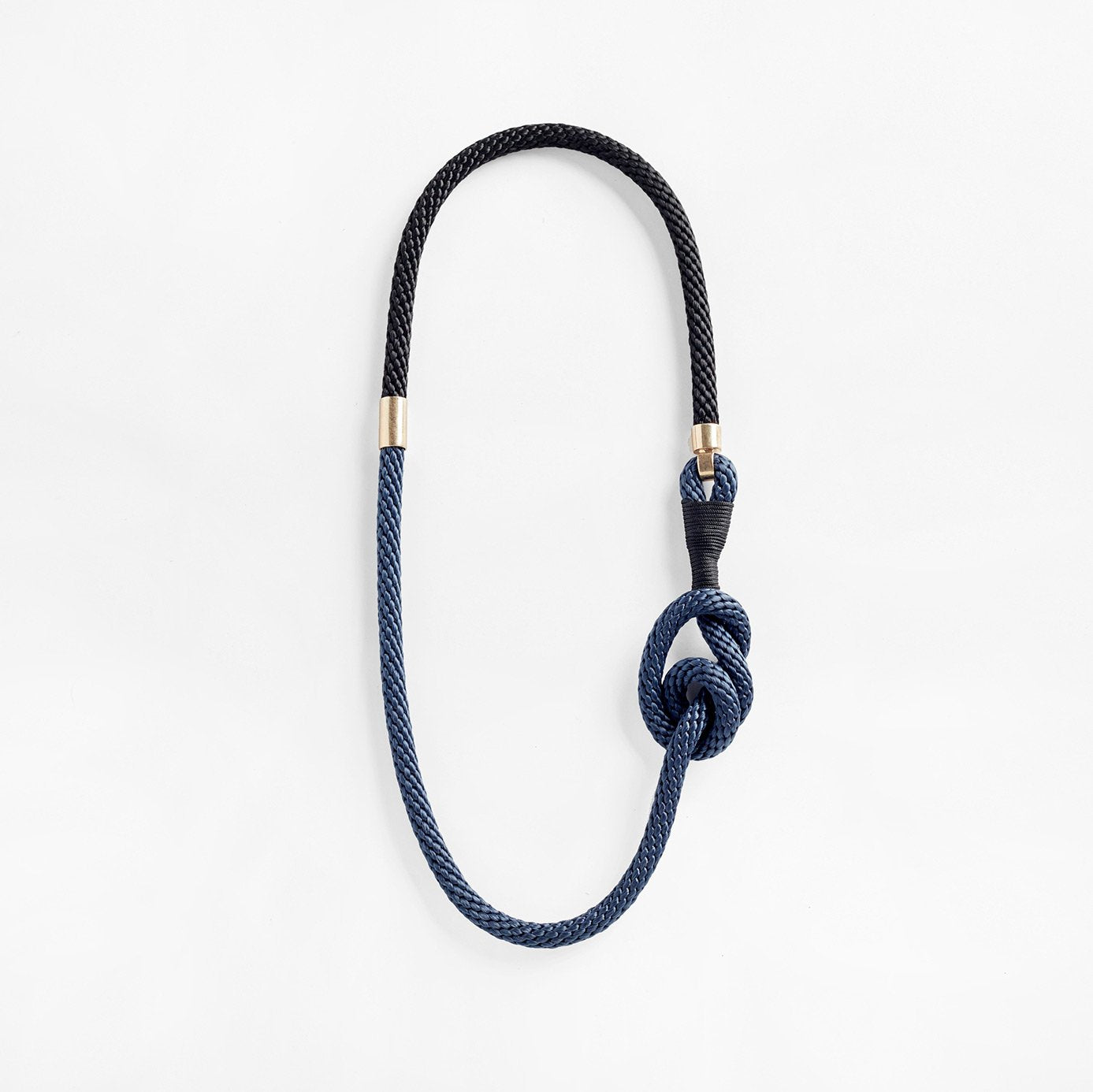tyet_necklace_blue_black_2000x_28c9e5d5-ad94-4b59-946d-9cfba7f42607.jpg